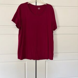 Duluth Trading Co Women's Burgundy Short Sleeve Tee